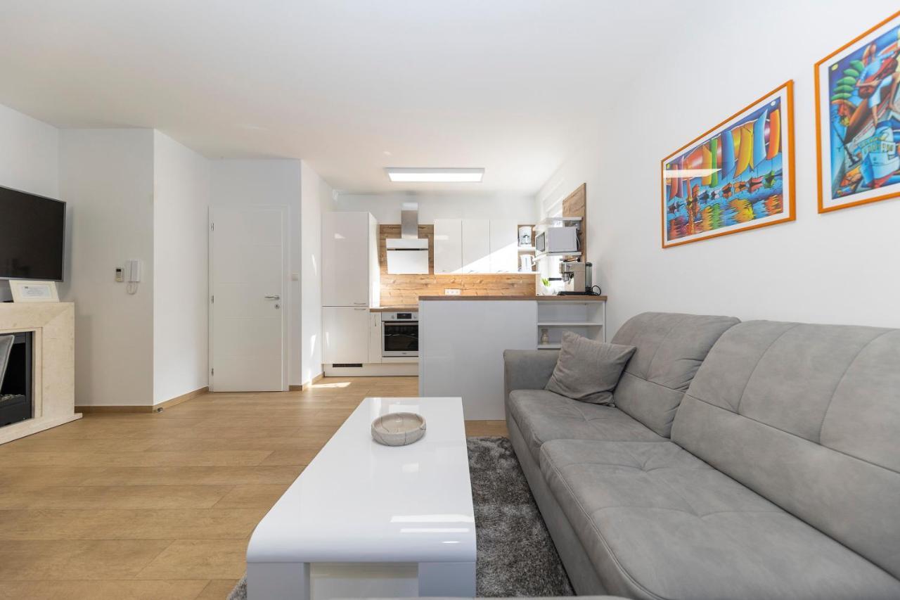 Joy 2 Apartment Novalja Exteriér fotografie